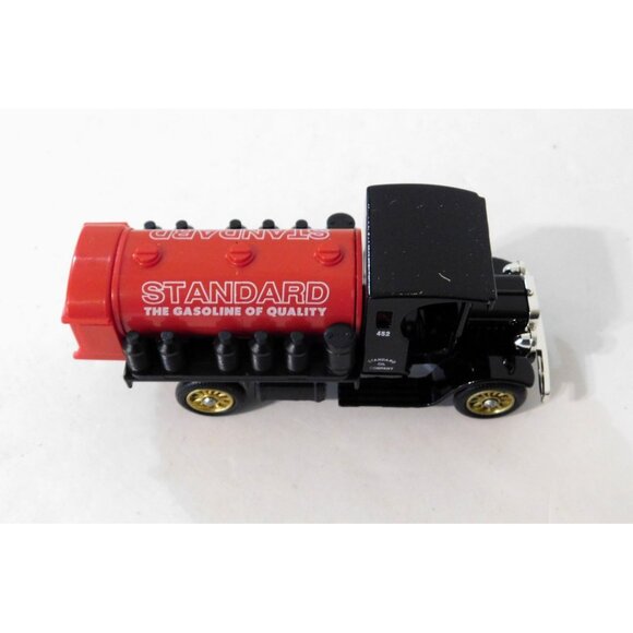 Chevron Red Crown 1927 Gas Truck Diecast Lledo - Picture 5 of 11